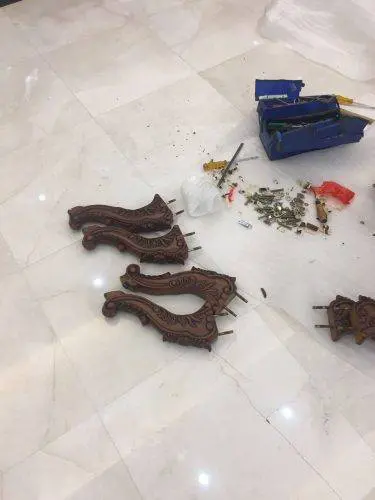 عروس الخليج لنقل العفش: ملف الشركة ورقم التواصل والخدمات المسجلة 2 فك وتركيب الطاولات أثناء نقل العفش