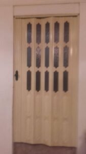 أبواب الغرف سوف نفتحها لك